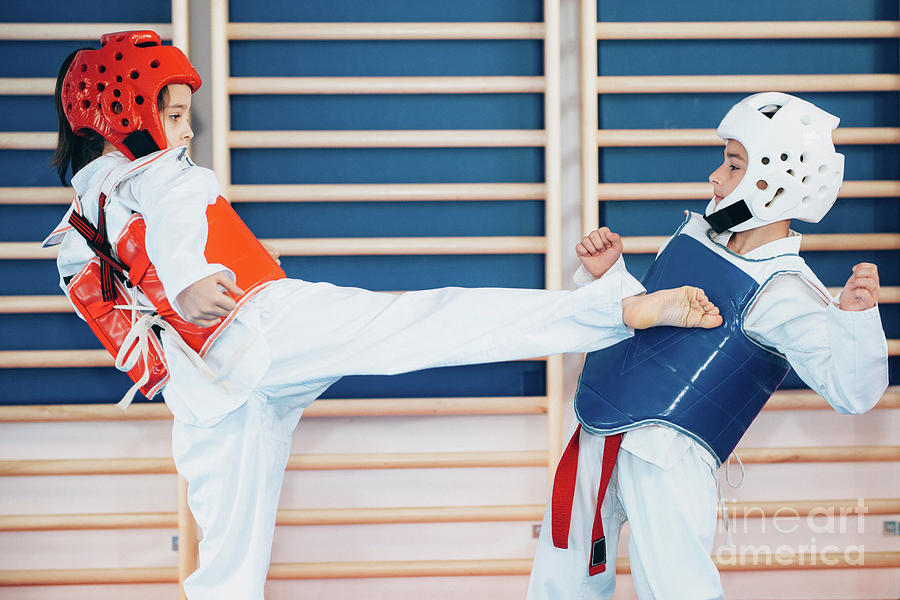 Junior category medal match